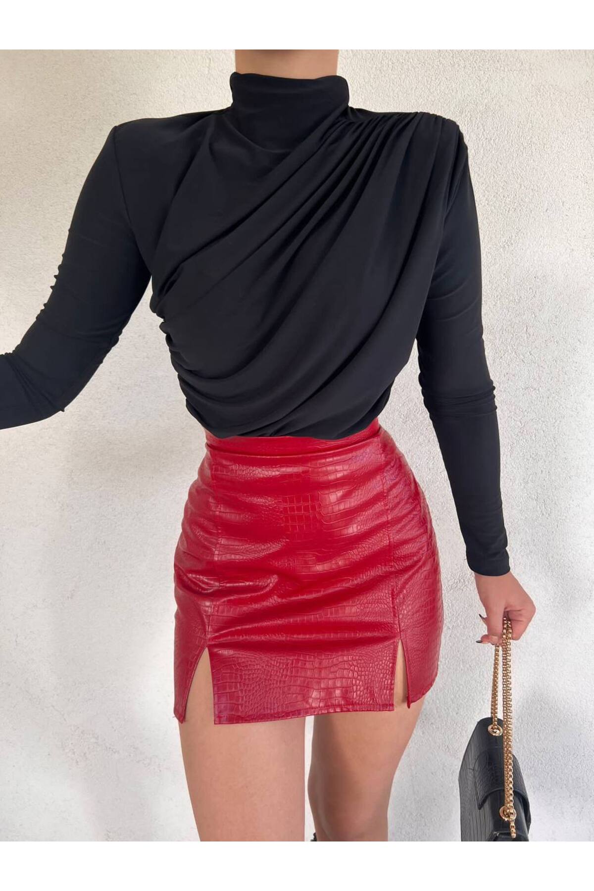 بلوزة Fav Style لون أسود