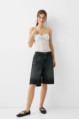 جسم Bershka لون أبيض