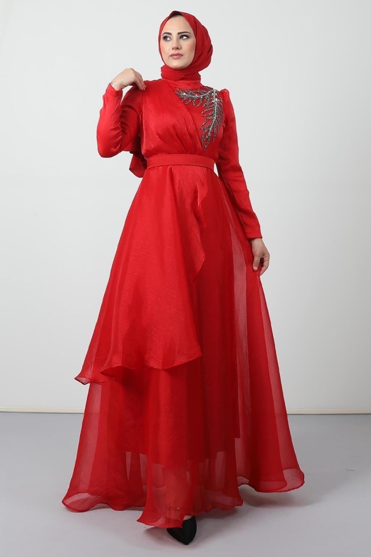 فستان سهرة giz astore لون أحمر
