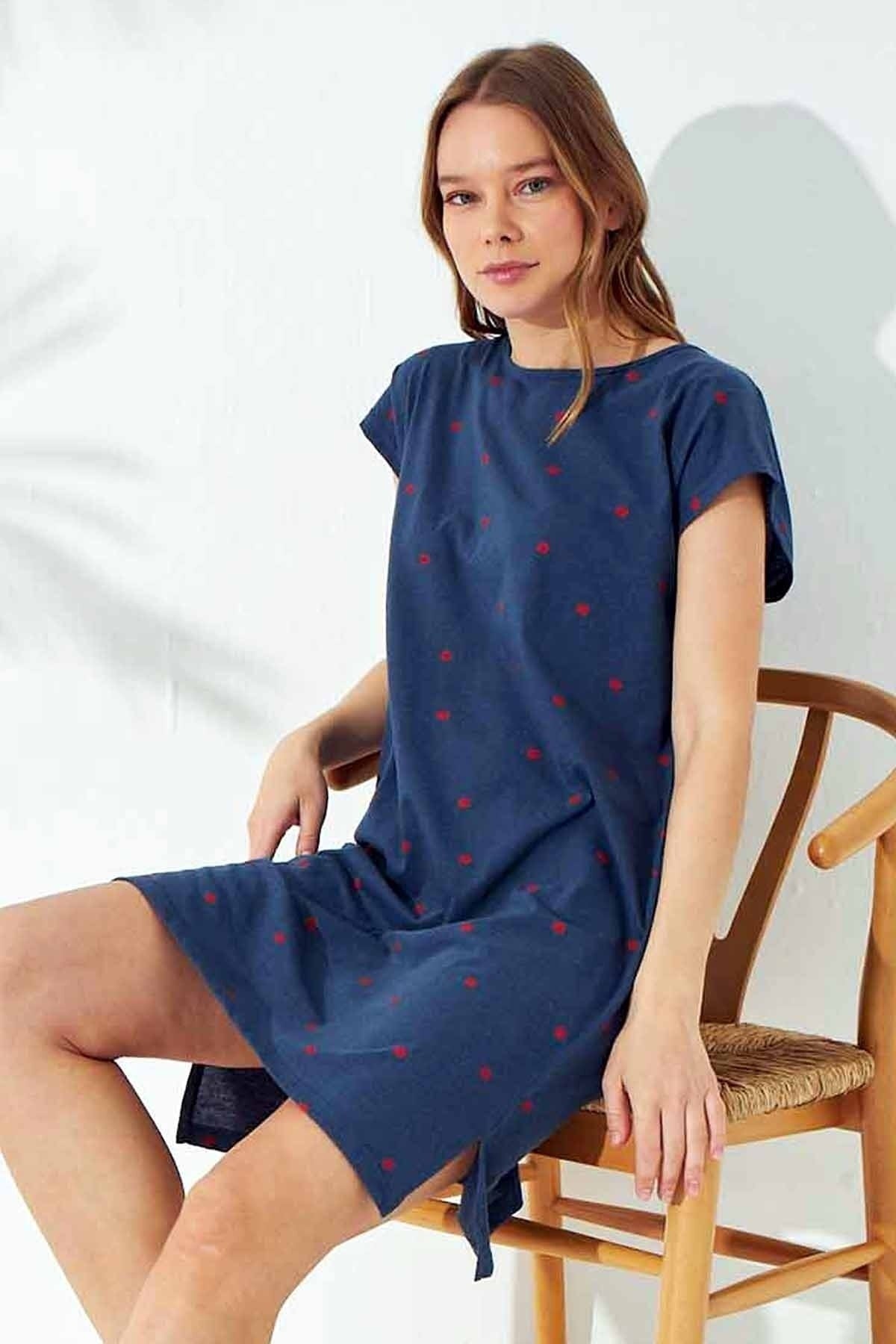 قميص النوم Siyah İnci لون أزرق غامق