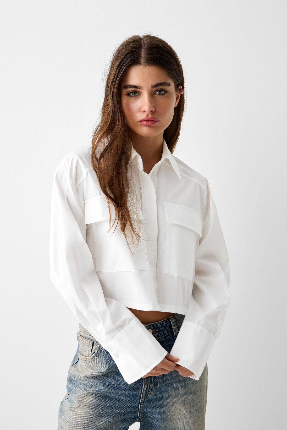 قميص Bershka لون أبيض