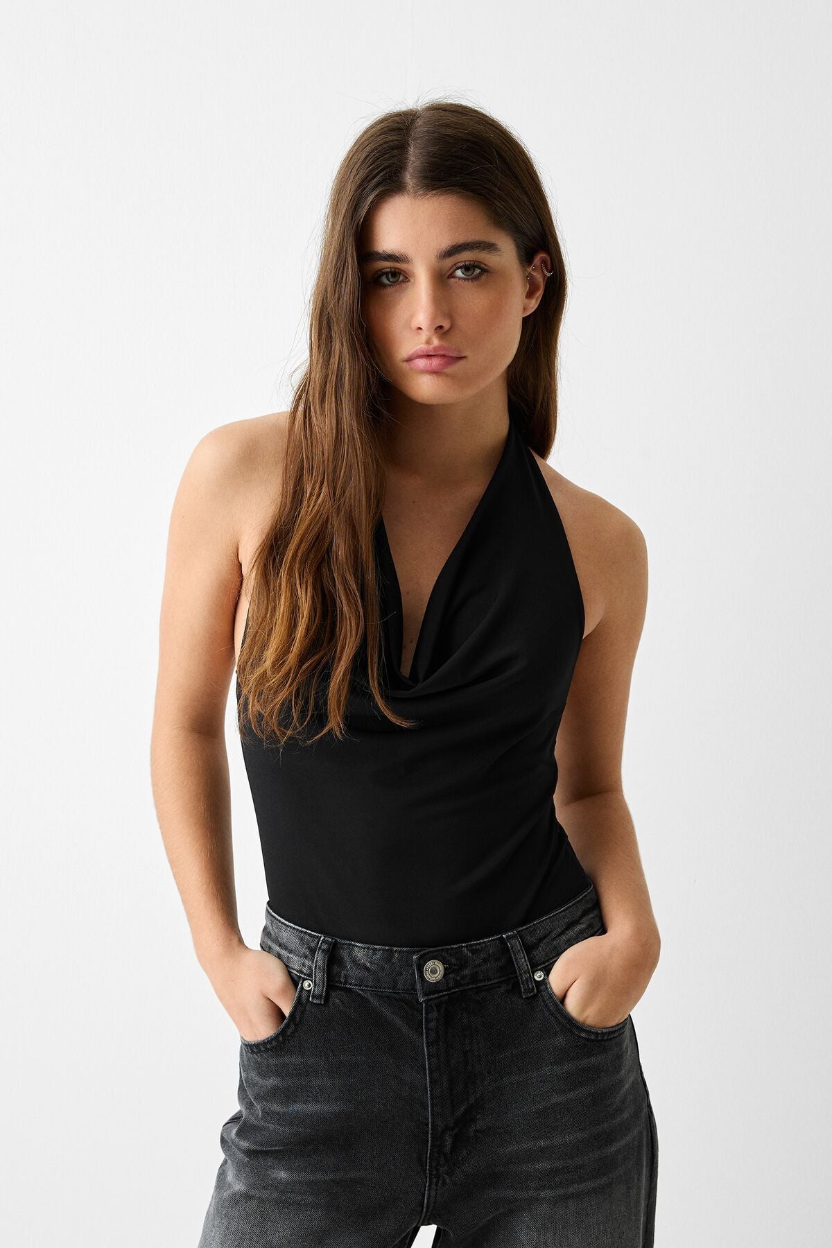 جسم Bershka لون أسود