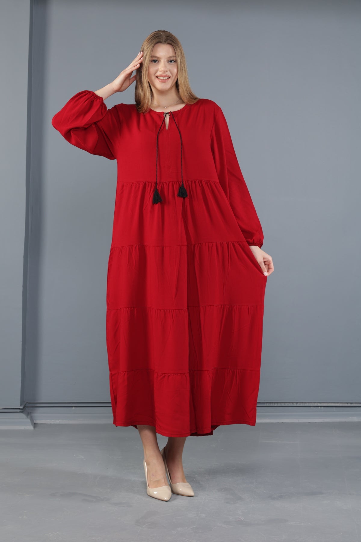 فستان mervemoda لون أحمر