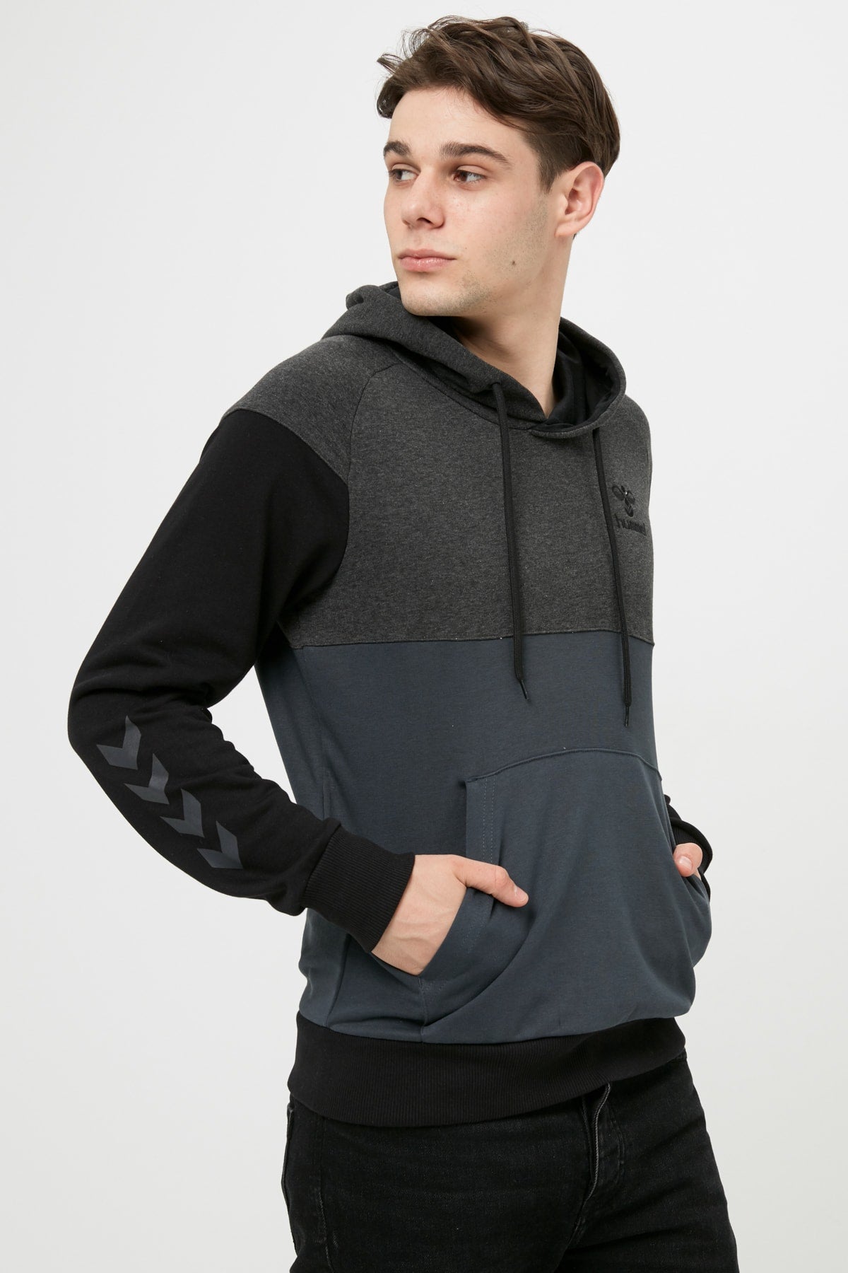 هودي رياضي hummel لون رمادي