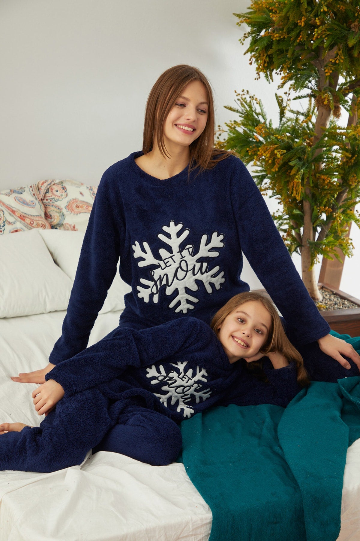 طقم بيجاما Siyah İnci لون أزرق غامق