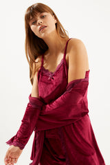 طقم بيجاما Ecrou لون بنفسجي