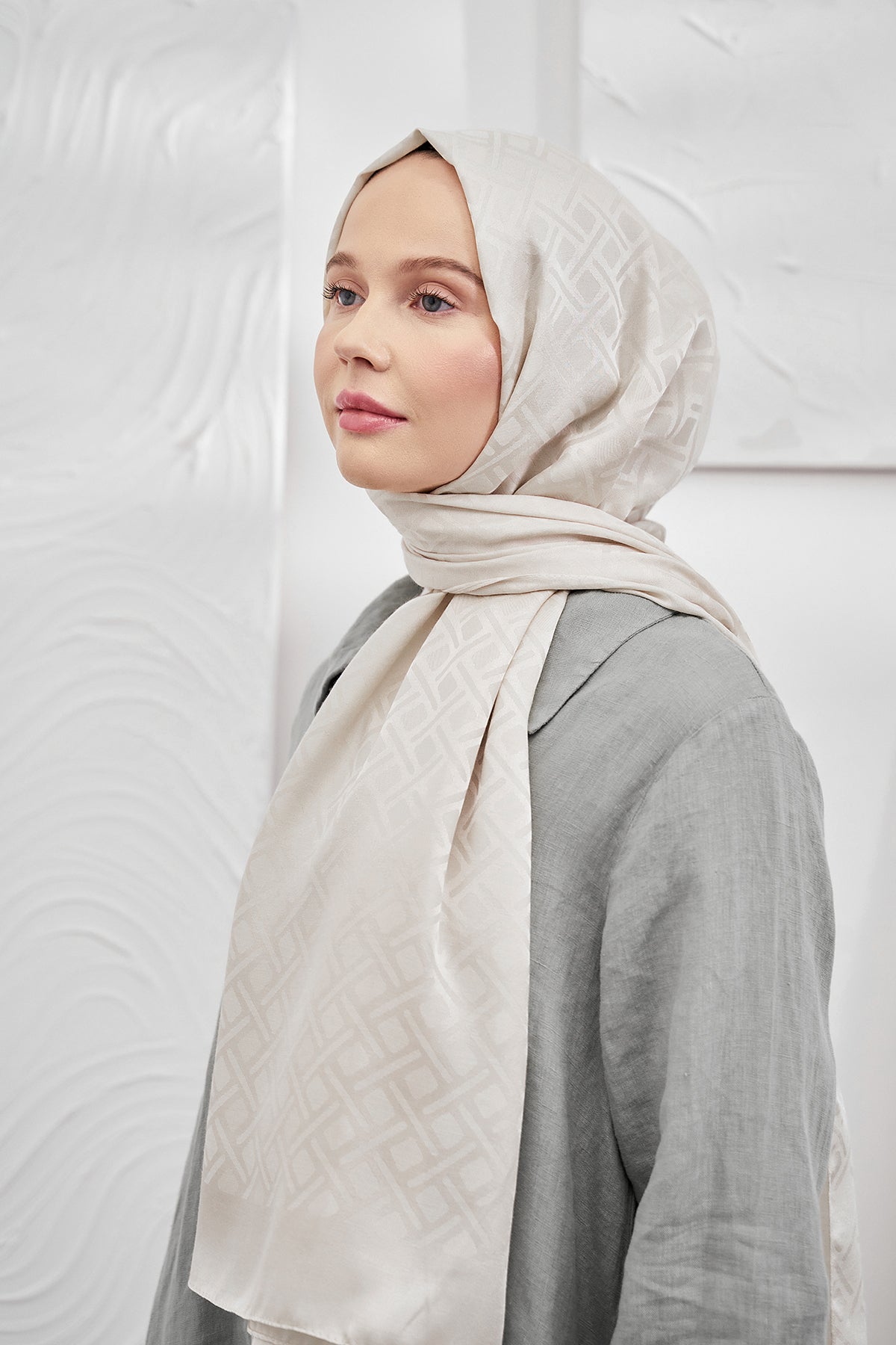 شال ARMANDA لون بيج