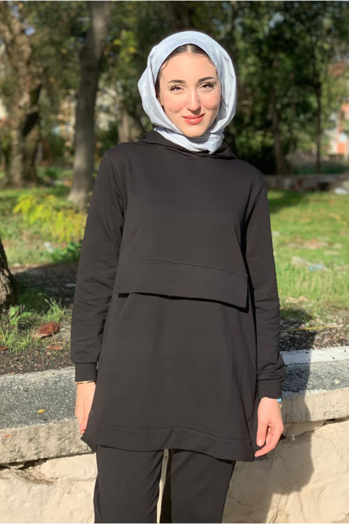 طقم رياضي Moda Rosa لون أسود