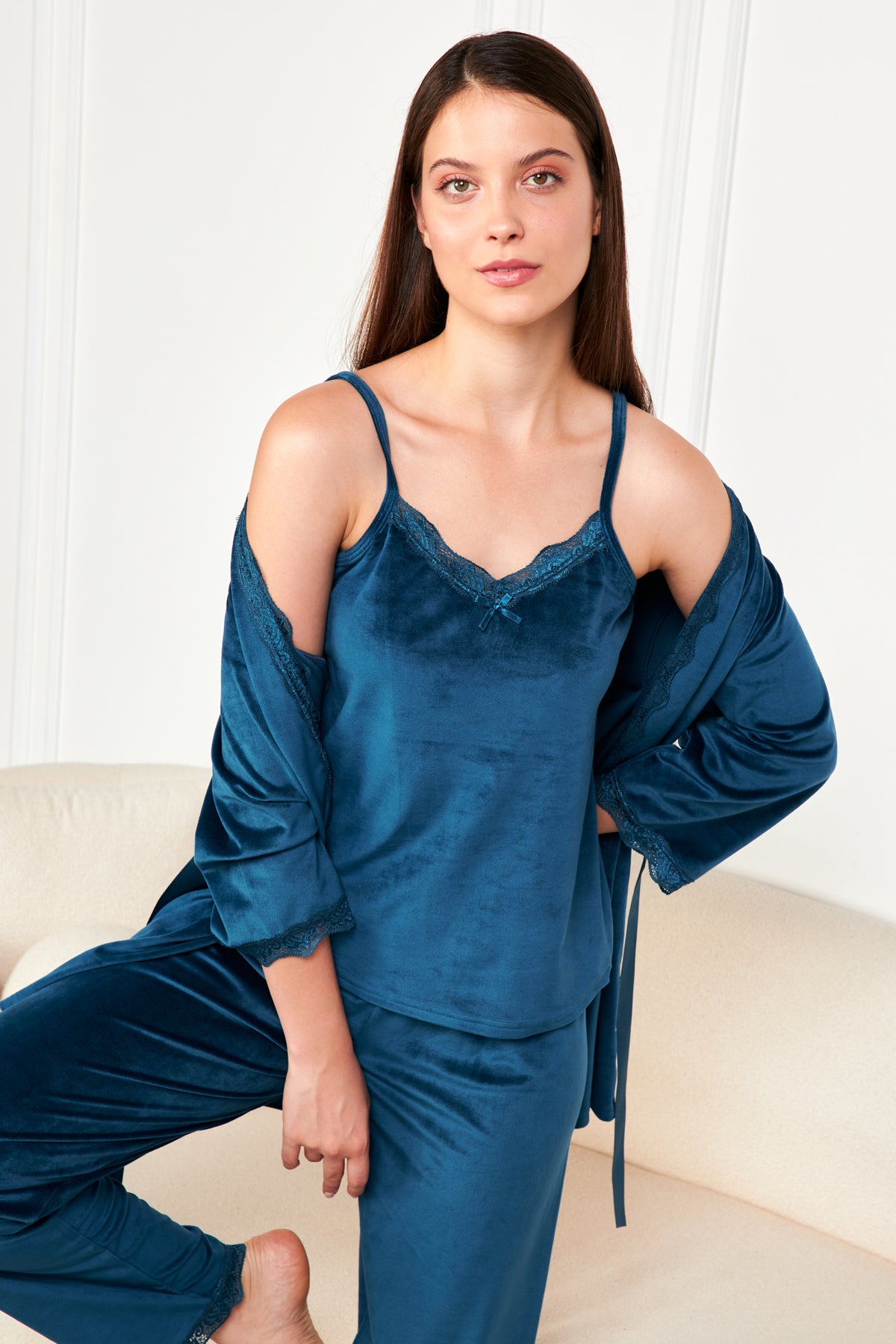 طقم بيجاما Ecrou لون أزرق غامق