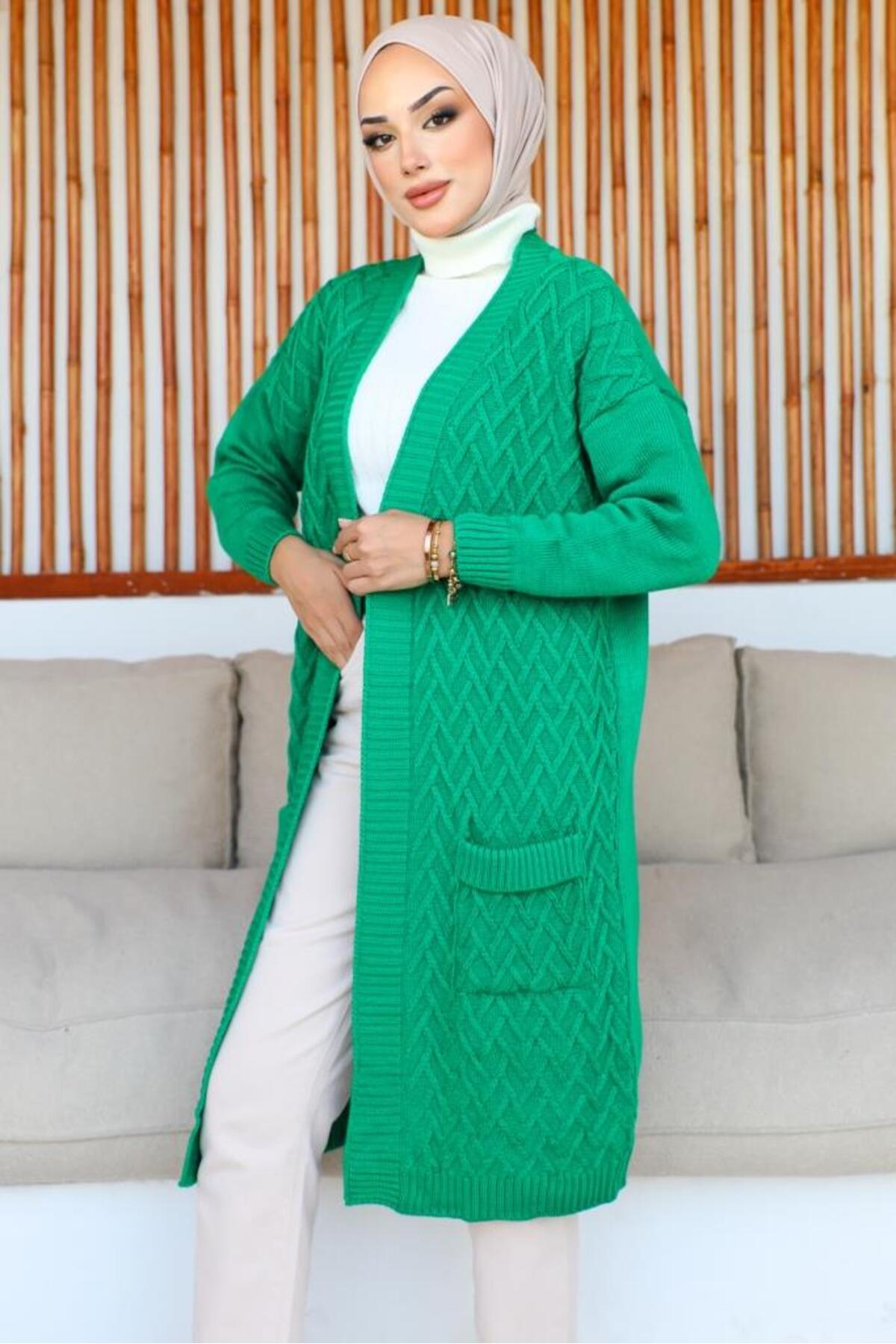 كنزة benguen لون أخضر