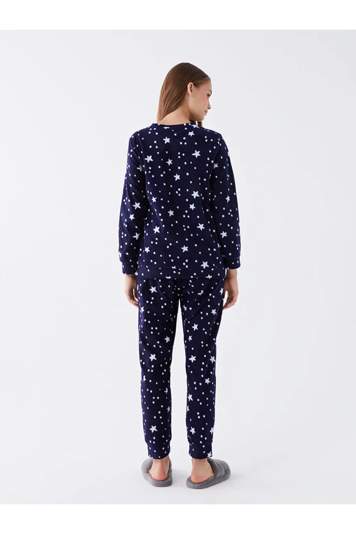 طقم بيجاما LC Waikiki لون أزرق غامق