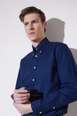قميص BROOKS BROTHERS لون أزرق غامق