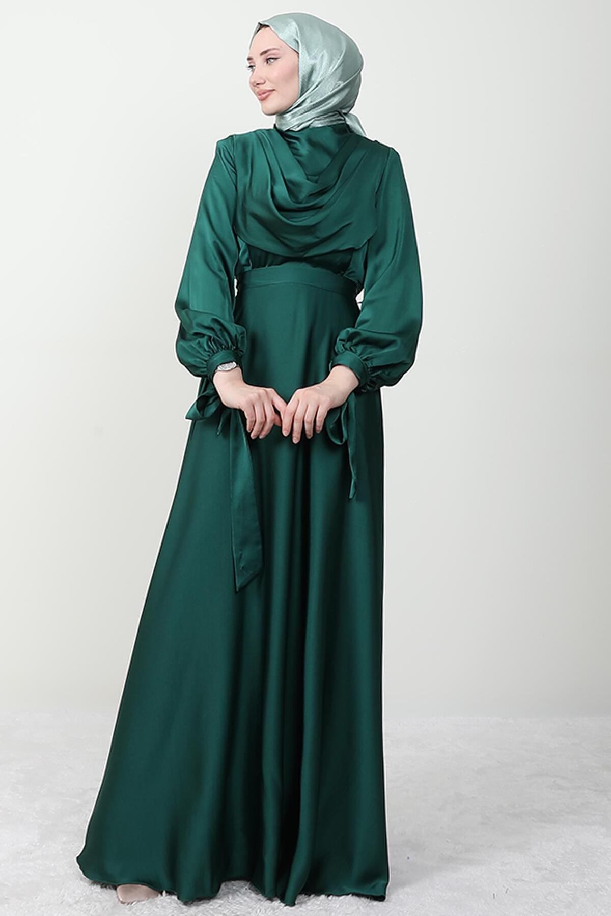 فستان سهرة giz astore لون أخضر