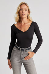 بلوزة Cool & Sexy لون أسود
