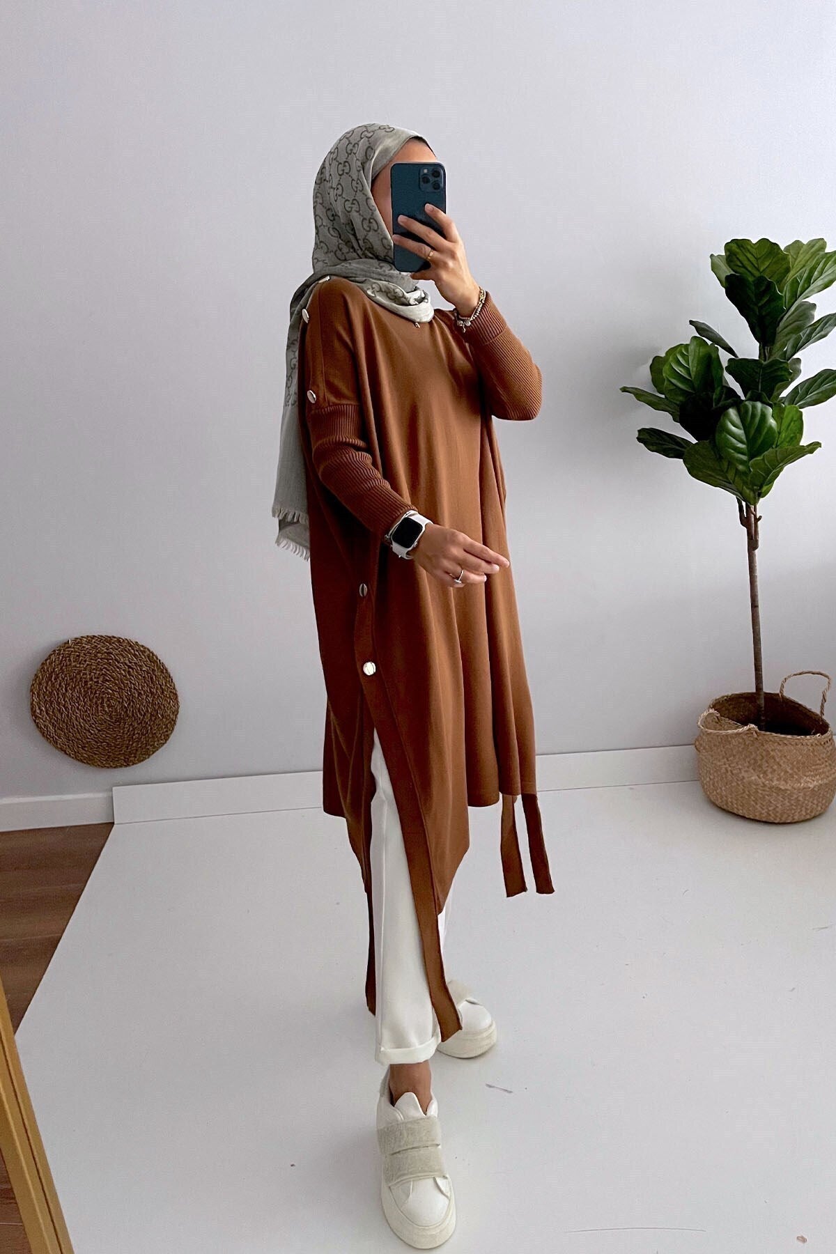 المعطف Ka Hijab لون بني