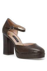 ملء الأحذية ذات الكعب Nine West لون بني