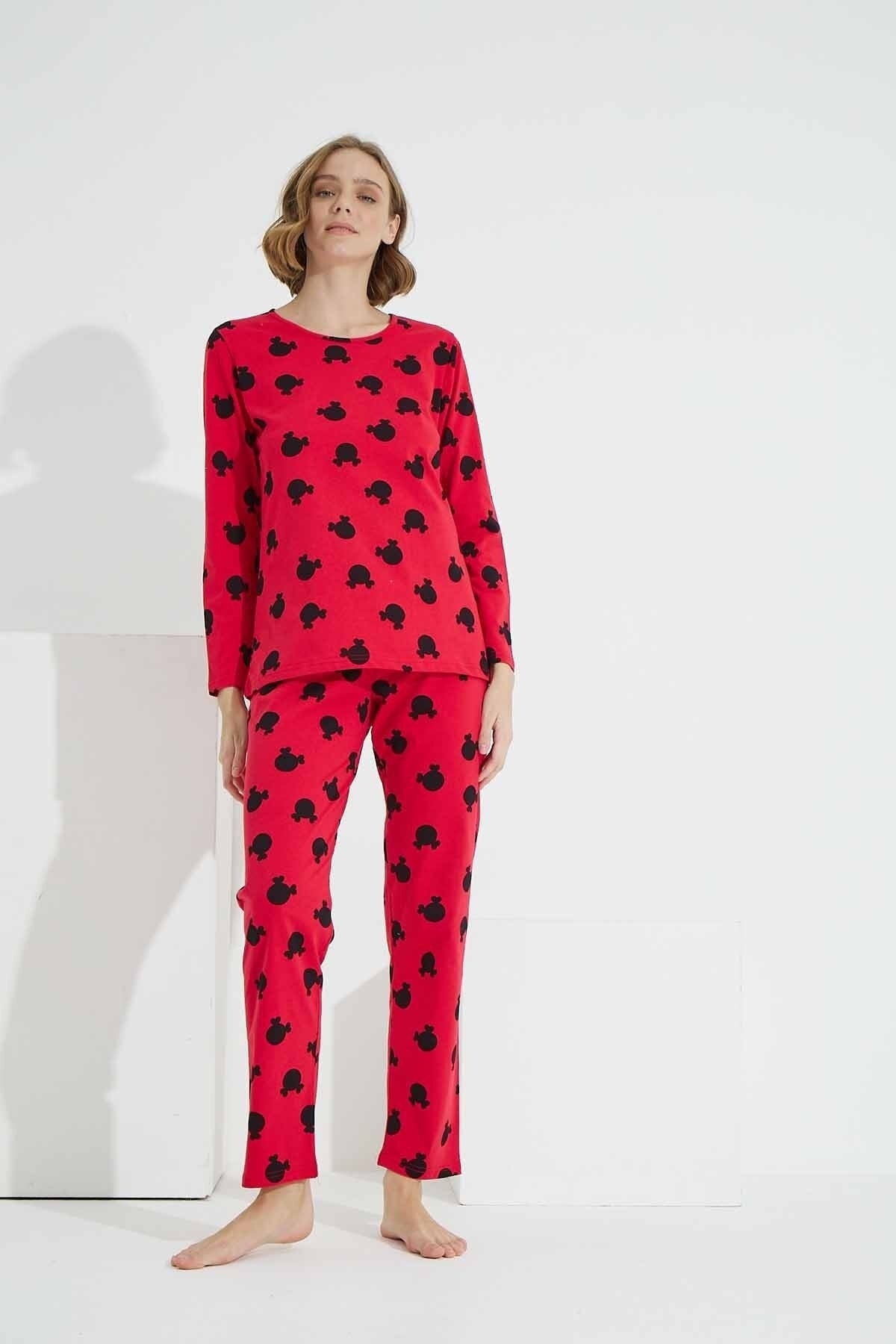 طقم بيجاما Siyah İnci لون أحمر