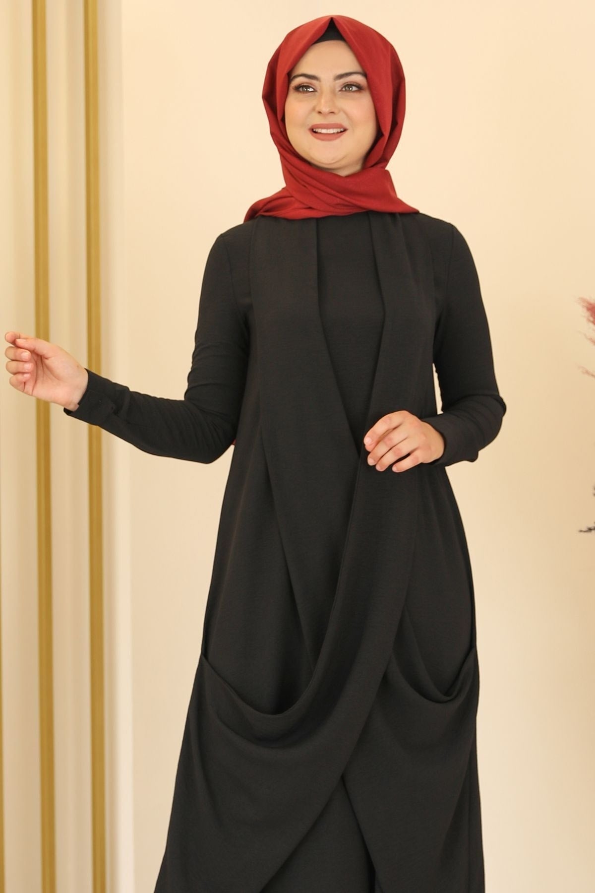 فستان Fashion Showcase لون أسود