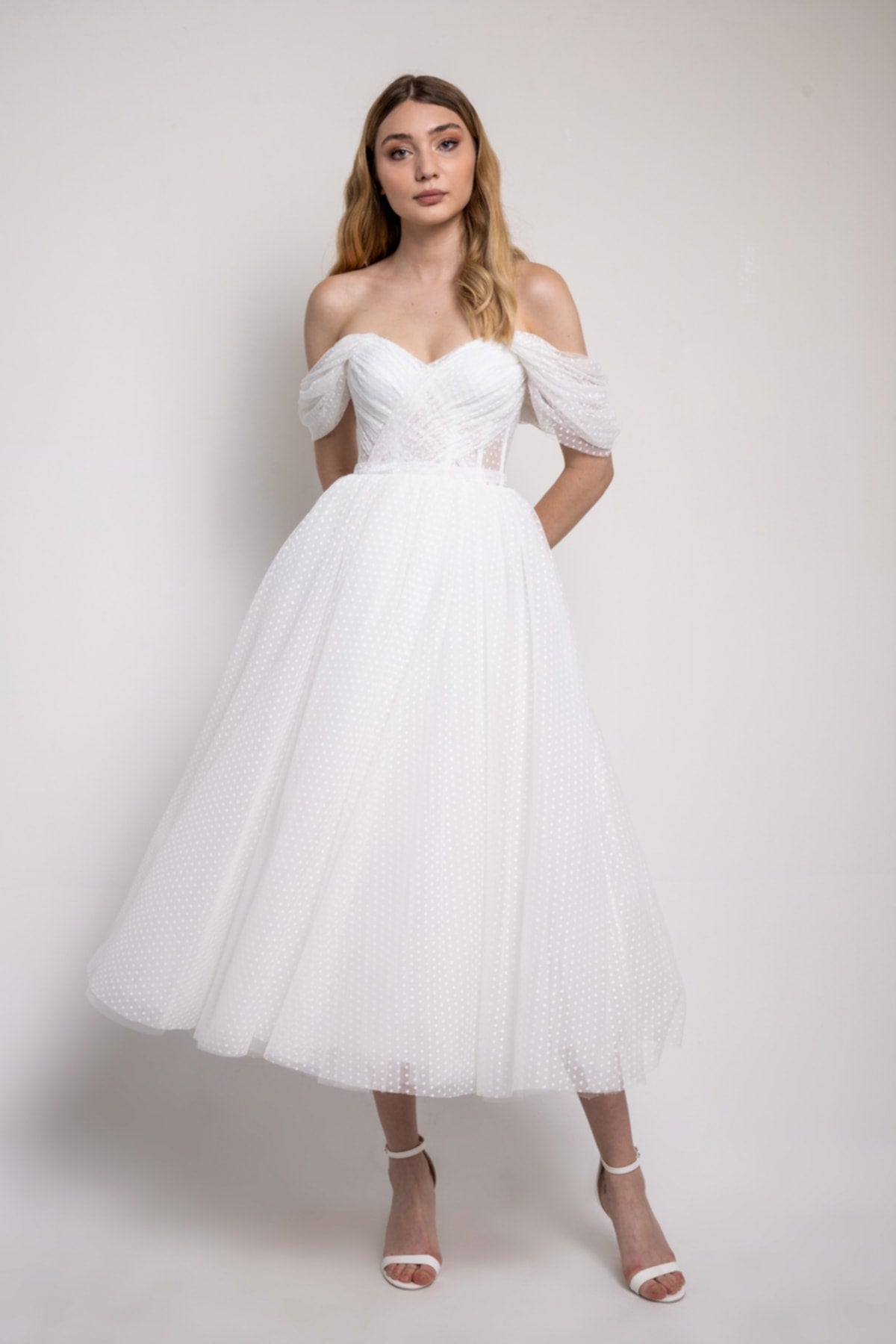 فستان سهرة Lenta Moda لون أبيض