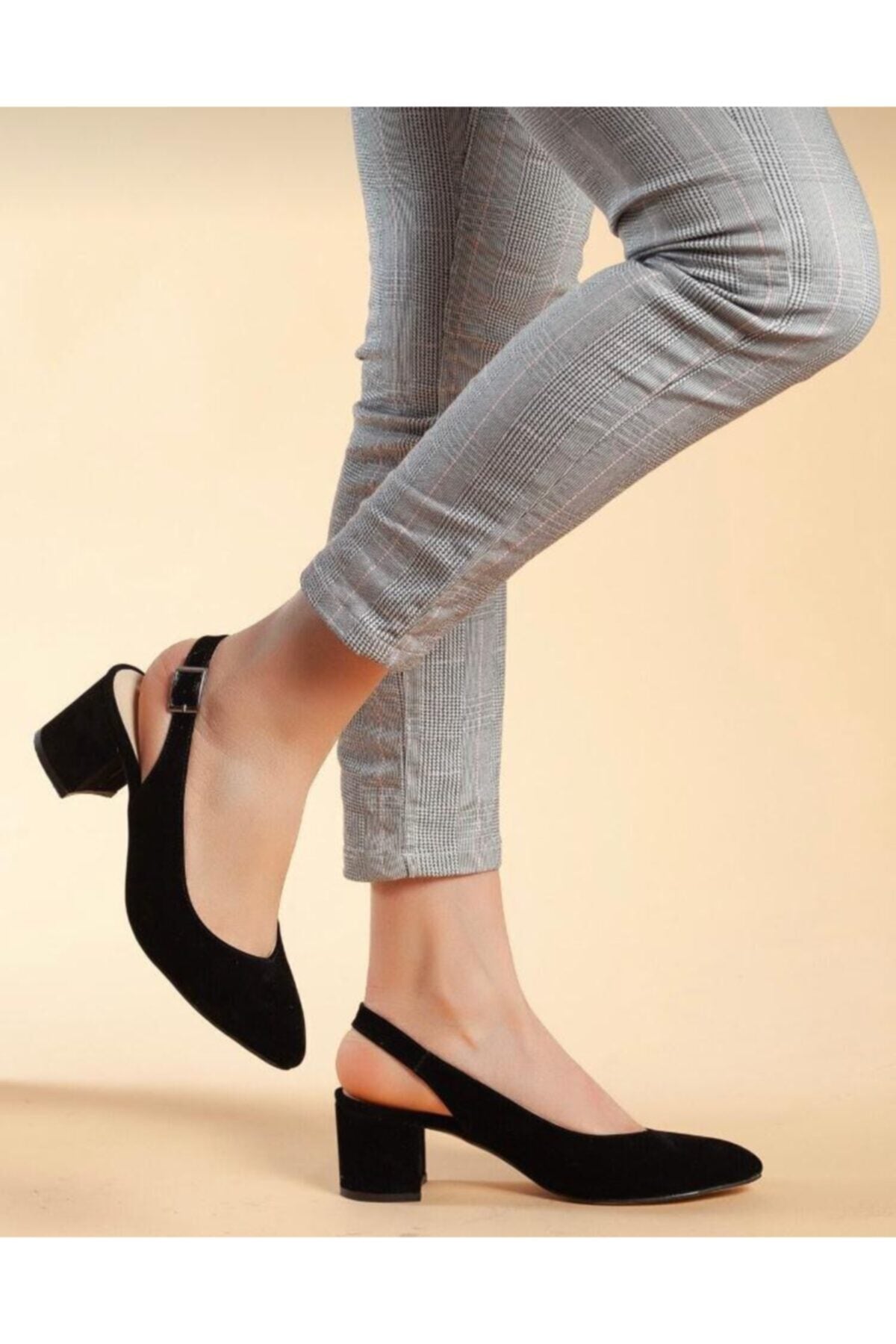 حذاء كلاسيكي بكعب Demashoes لون أسود