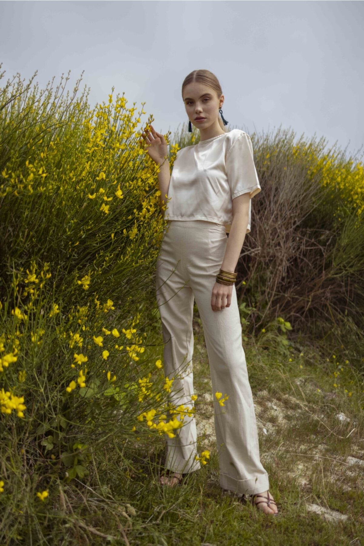 بنطال WANNA لون بيج فاتح