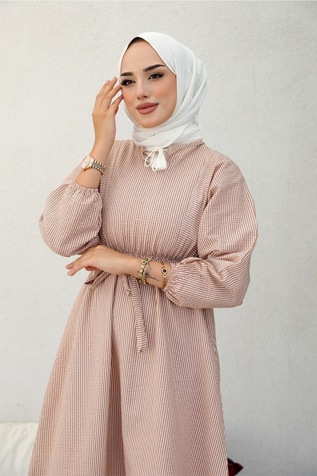 فستان Bestenur لون بني