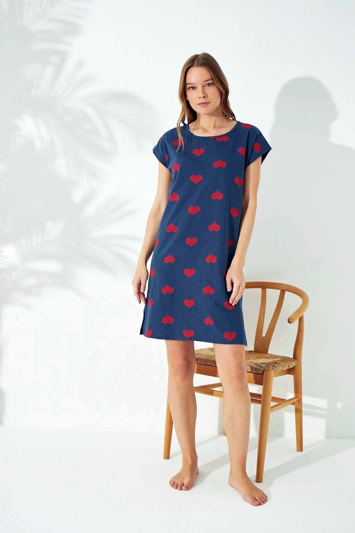 قميص النوم Siyah İnci لون أزرق غامق