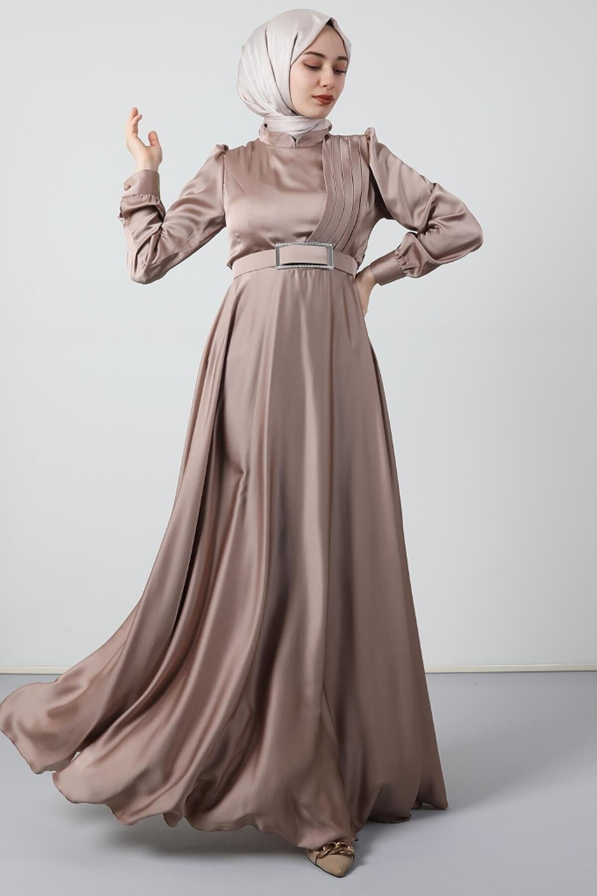 فستان سهرة giz astore لون بني
