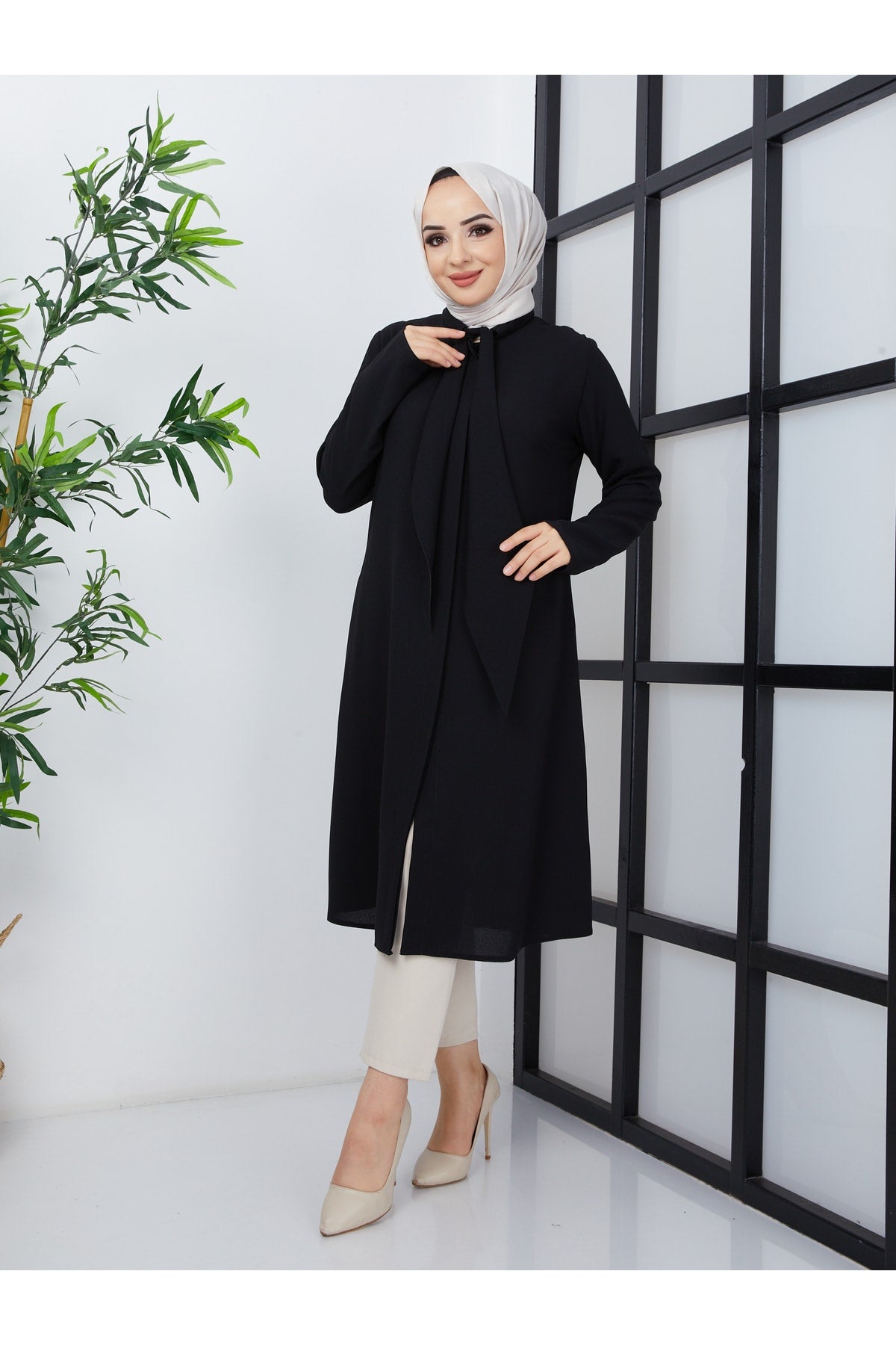 تونيك BELLİNA لون أسود