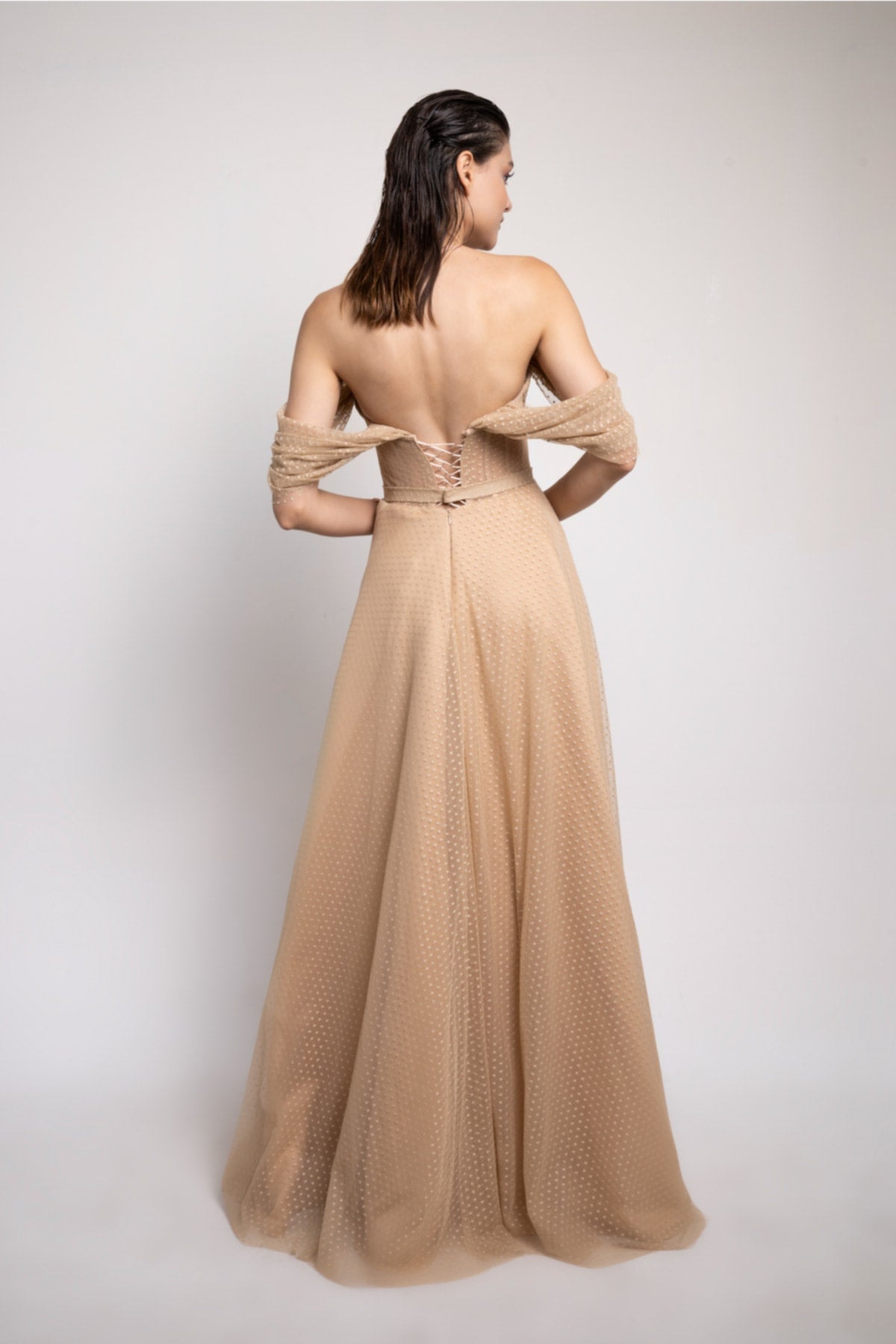 فستان سهرة Lenta Moda لون بيج