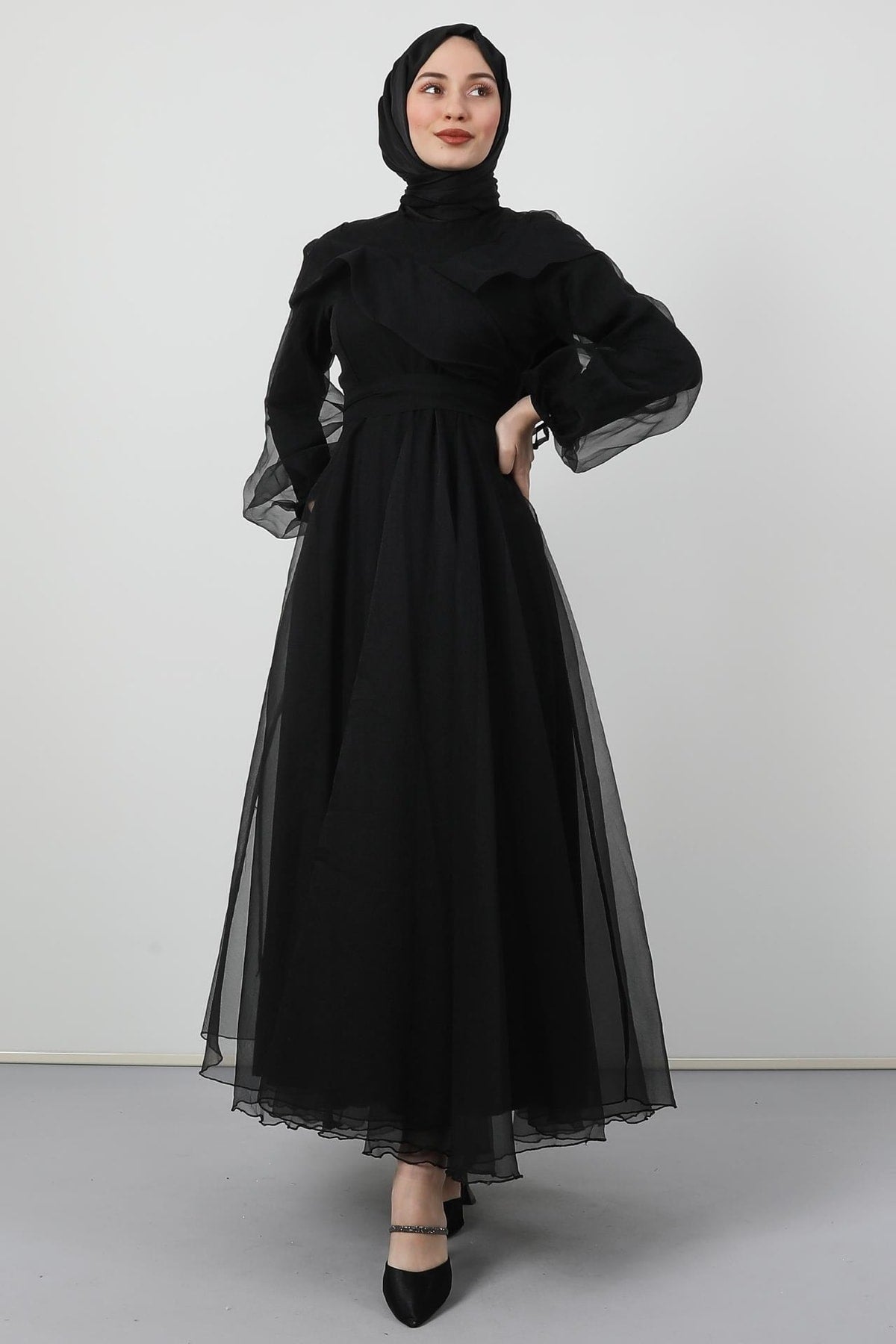 فستان سهرة giz astore لون أسود