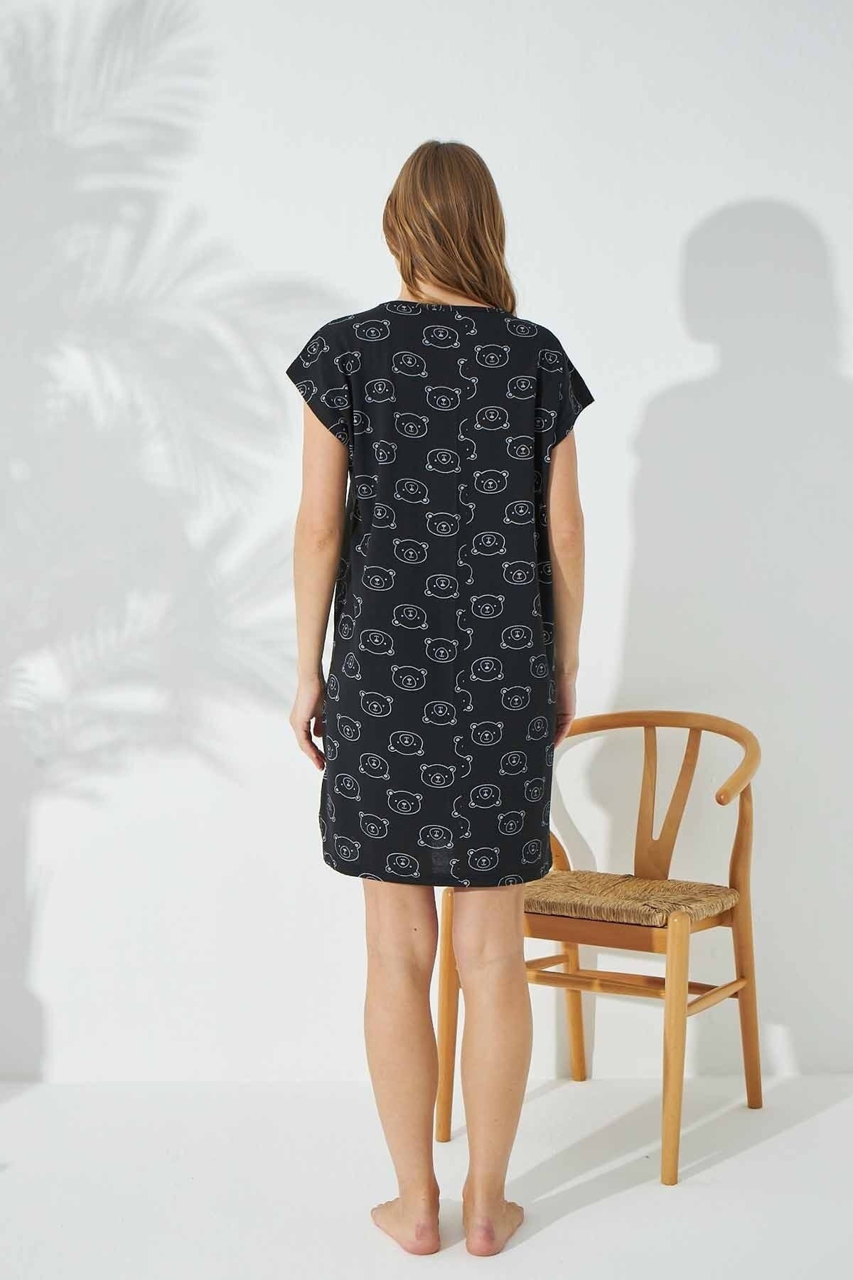 قميص النوم Siyah İnci لون أسود