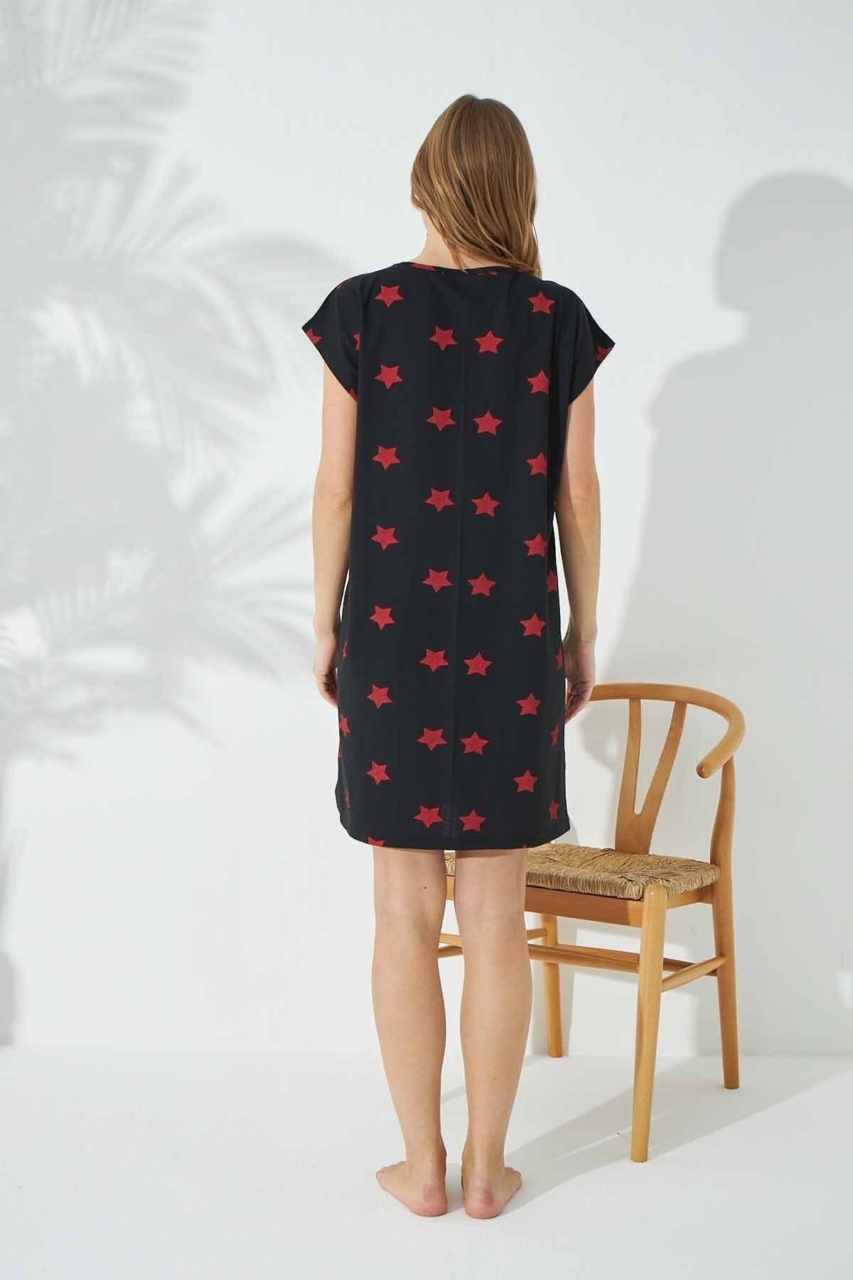 قميص النوم Siyah İnci لون أسود