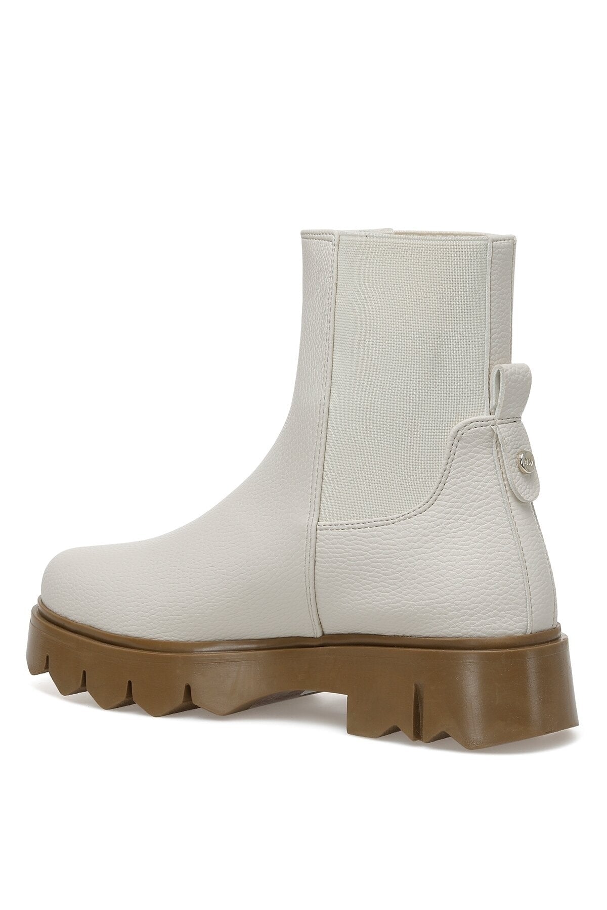 جزمة Nine West لون أبيض