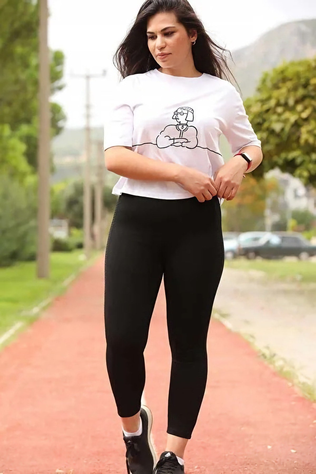 بنطال KaSheHa لون أسود