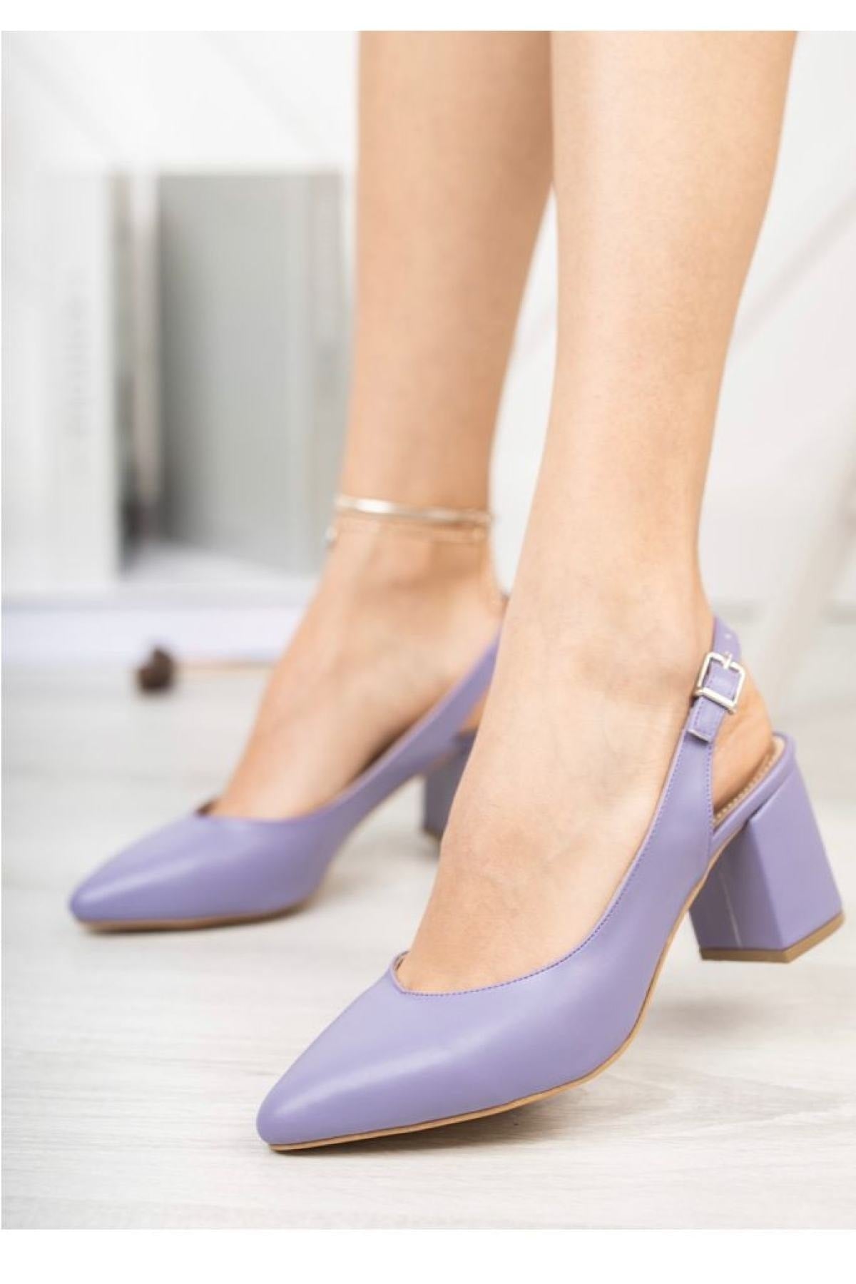 حذاء كلاسيكي بكعب Demashoes لون بنفسجي