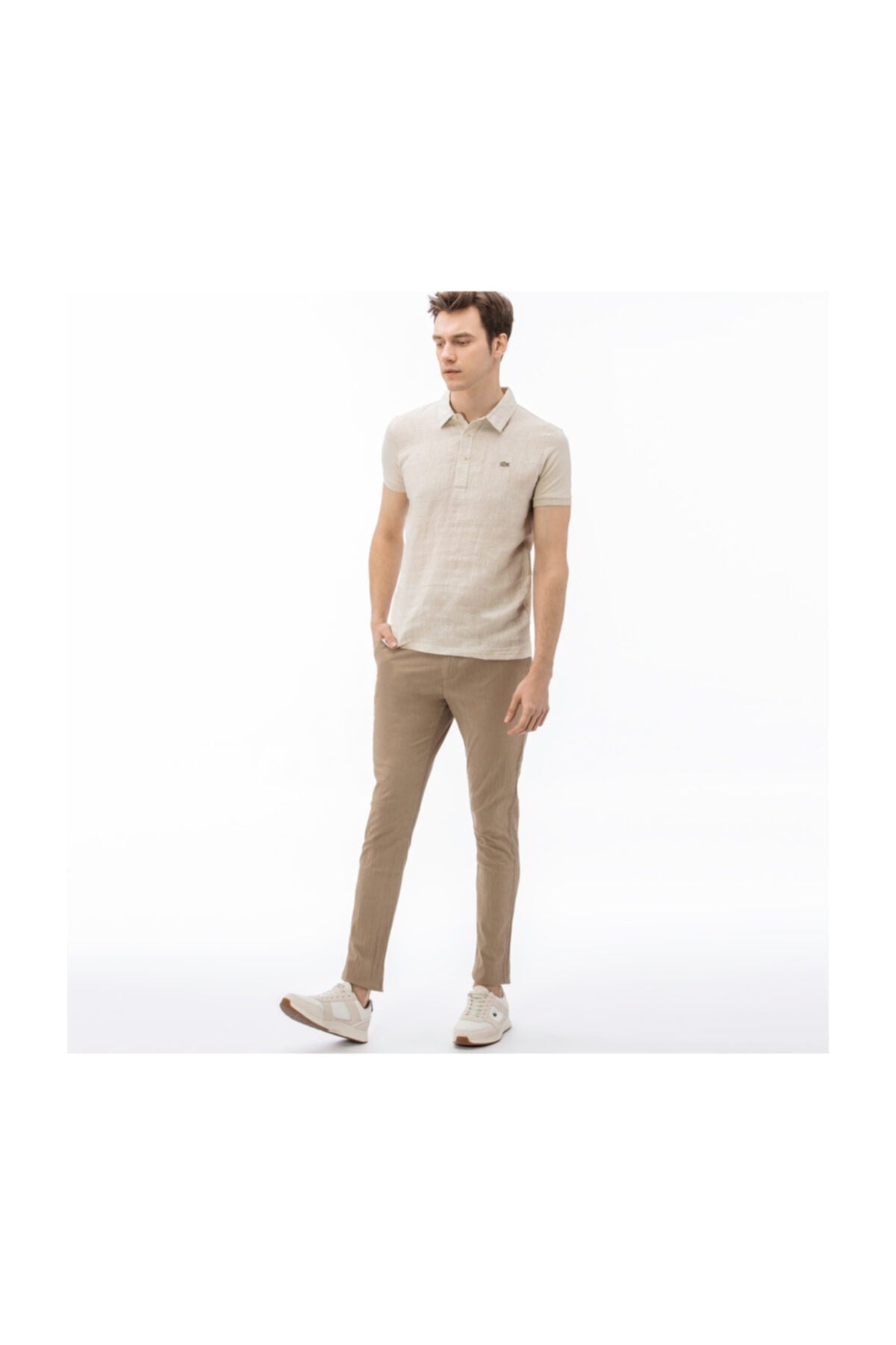 بنطال Lacoste لون بيج
