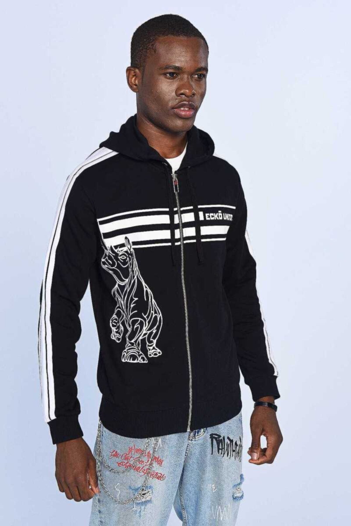 هودي Ecko Unltd لون أسود