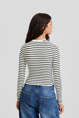 تيشيرت Bershka لون أبيض