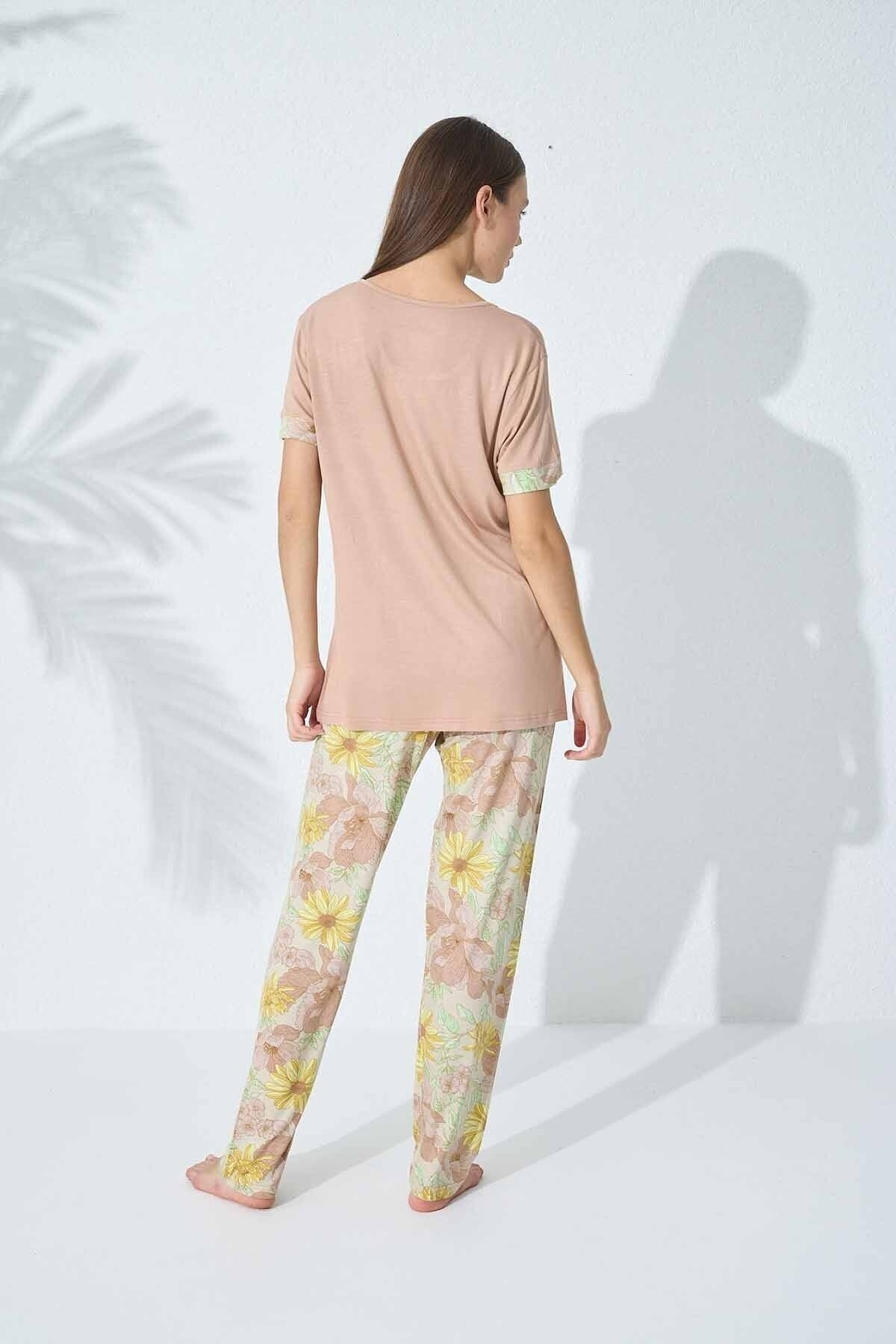 طقم بيجاما Siyah İnci لون بيج