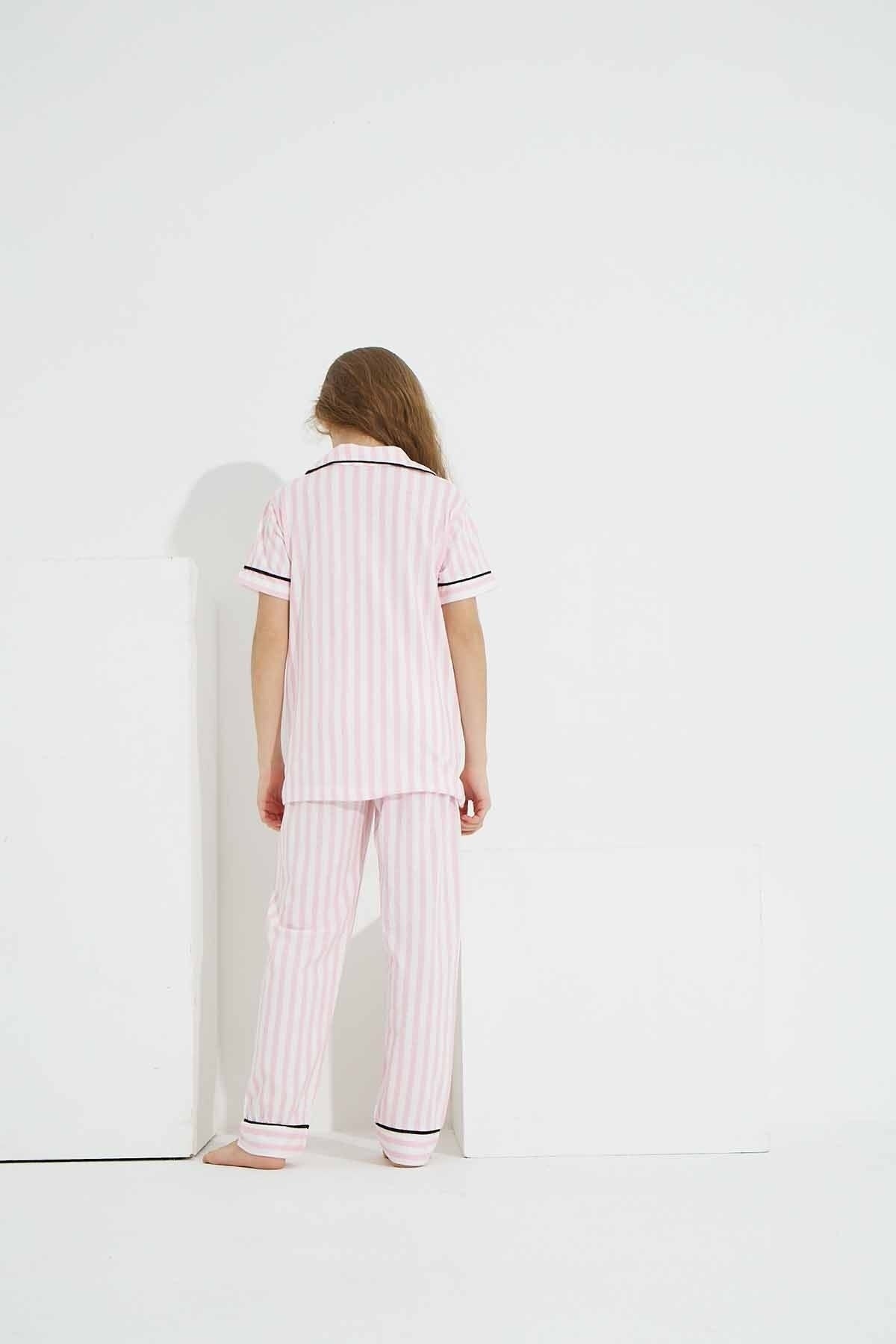 طقم بيجاما Siyah İnci لون زهري