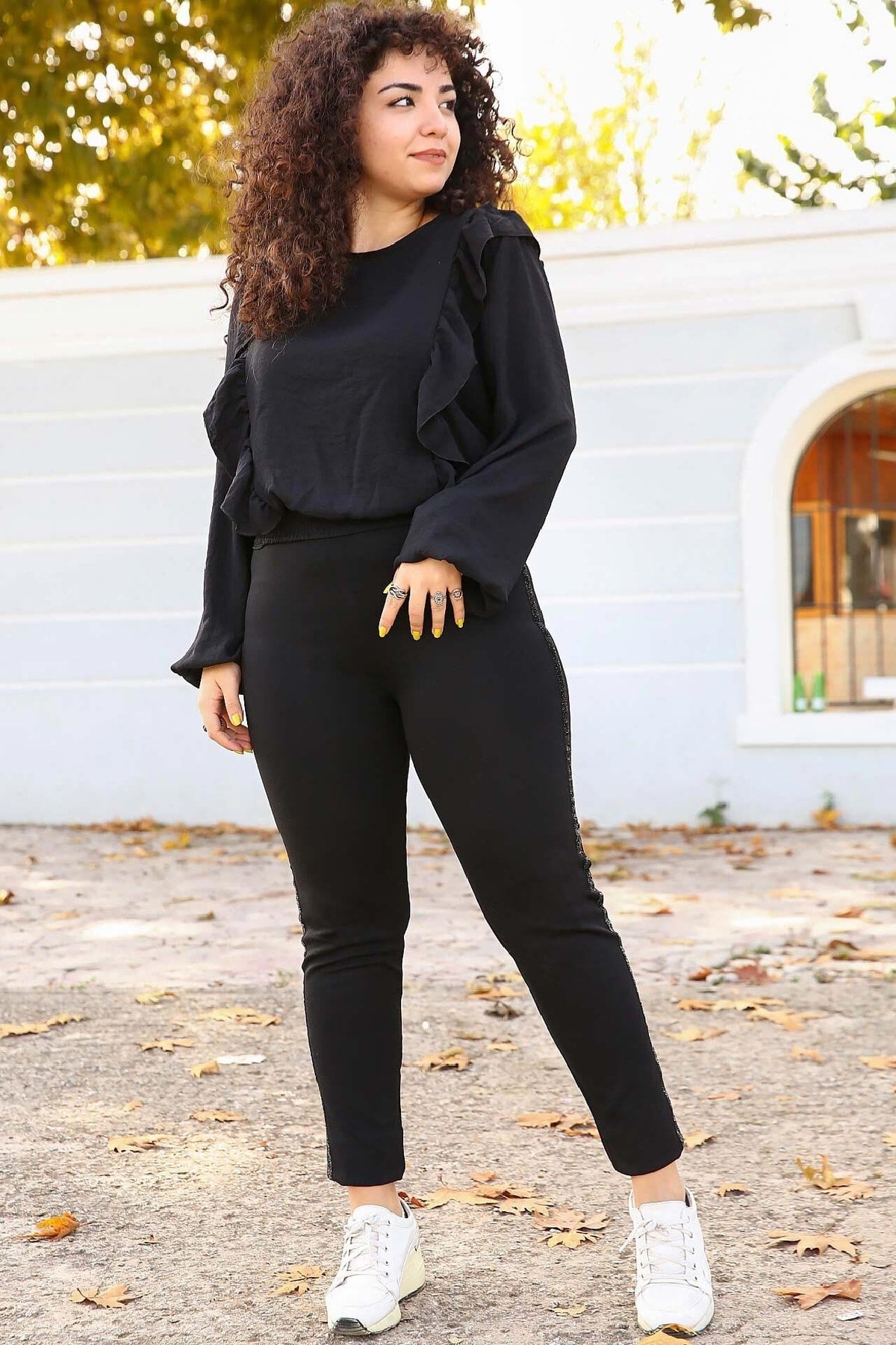 بنطال KaSheHa لون أسود