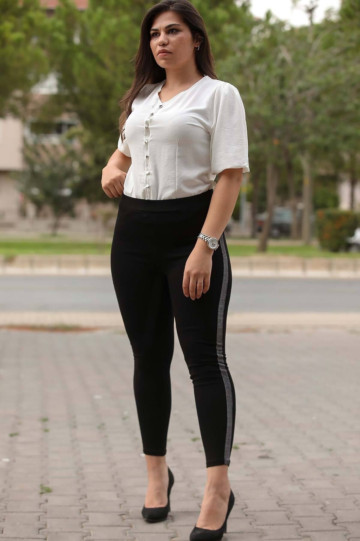 بنطال KaSheHa لون أسود