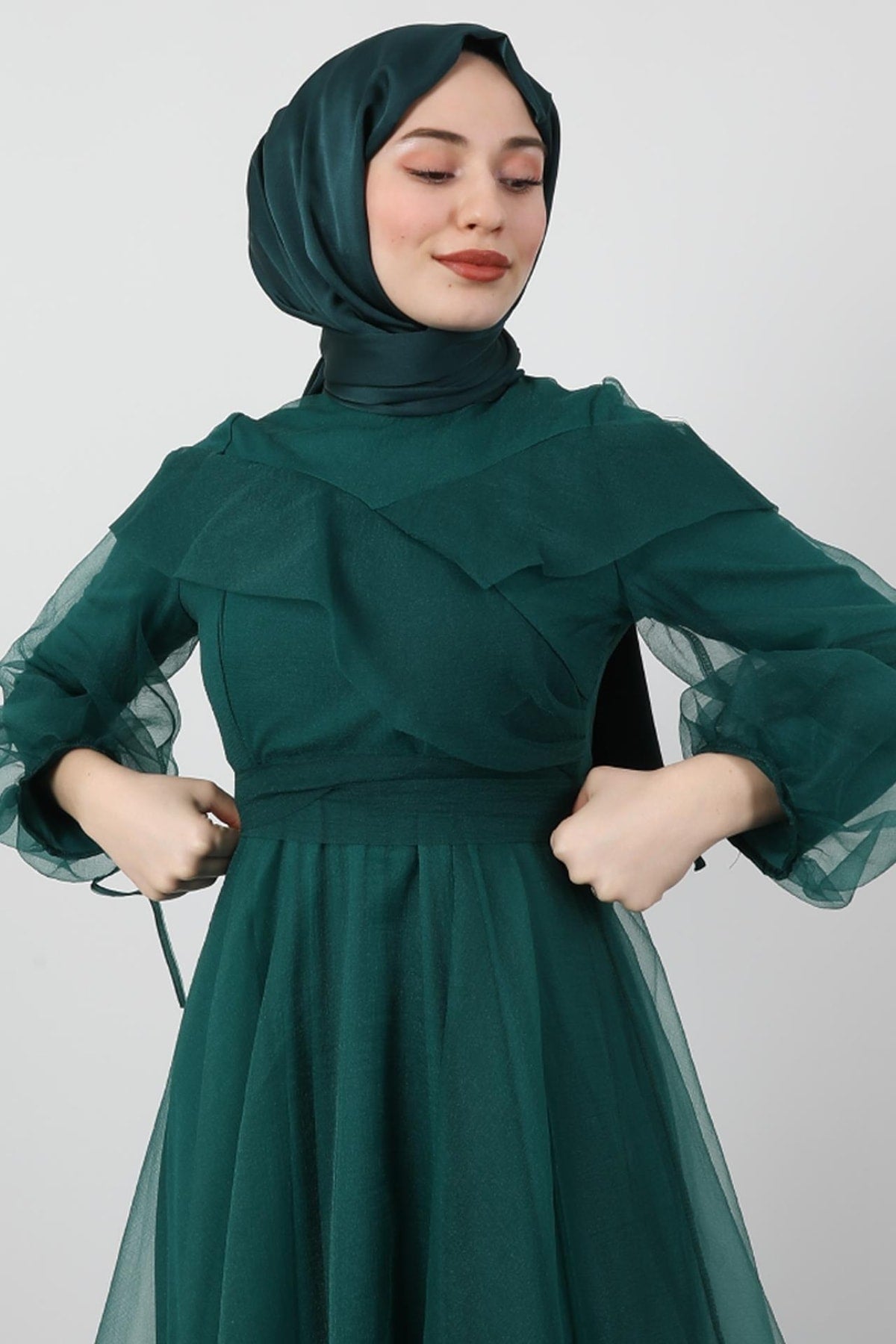 فستان سهرة giz astore لون أخضر