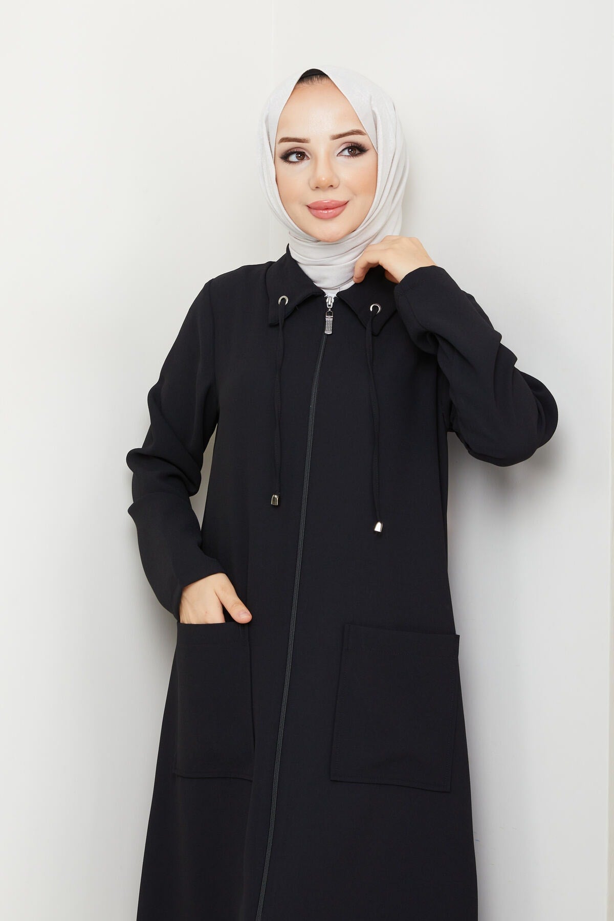 عباية BELLİNA لون أسود