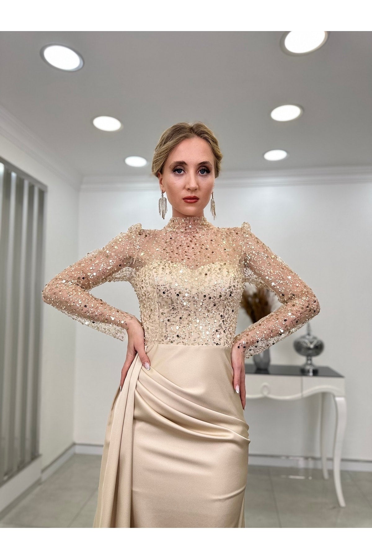 فستان سهرة Rana Zenn لون ذهبي