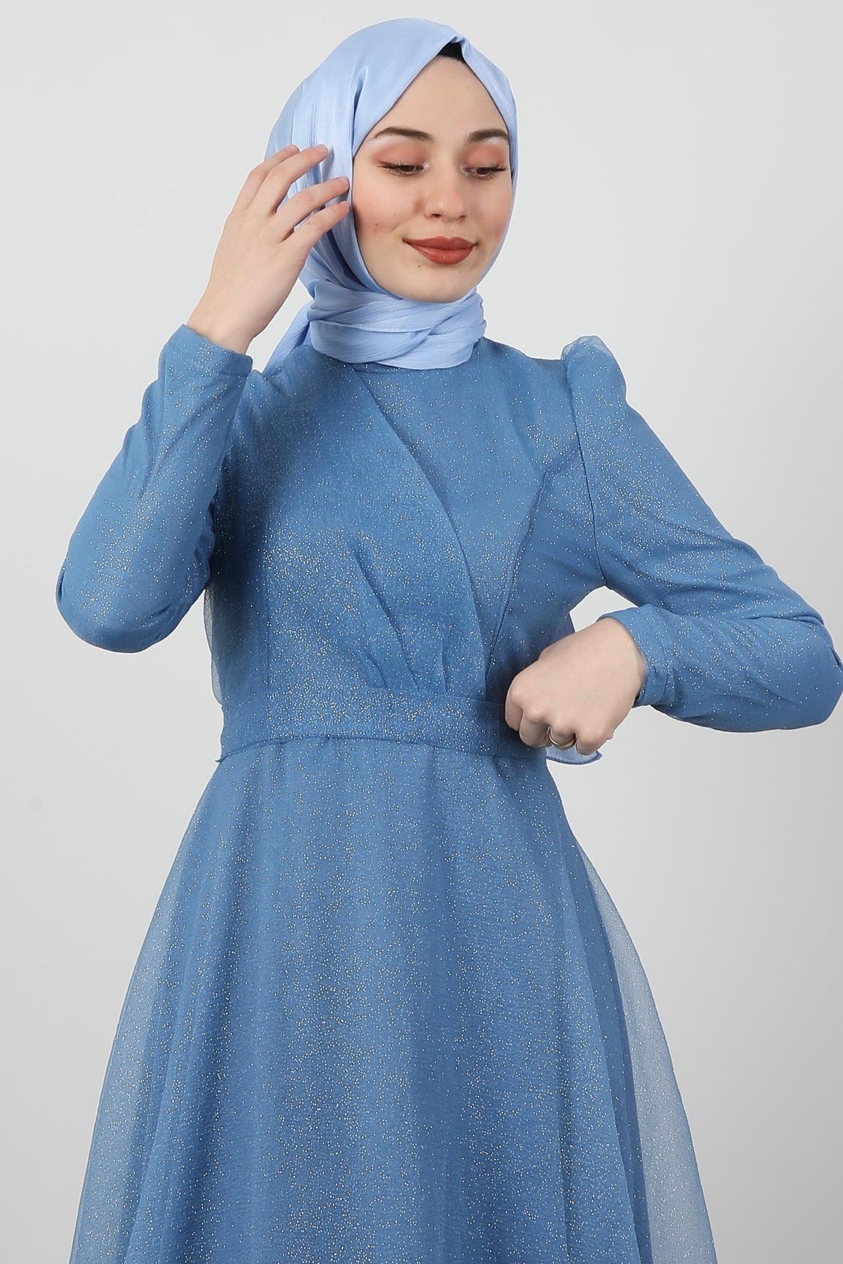 فستان سهرة giz astore لون أزرق