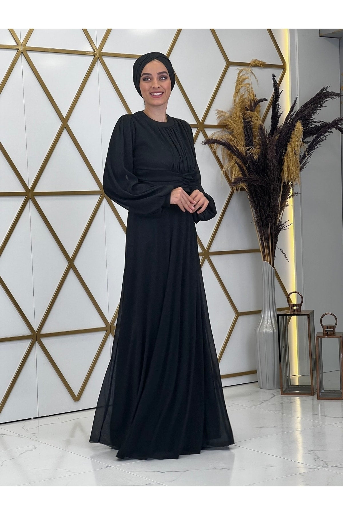 فستان سهرة Surikka لون أسود
