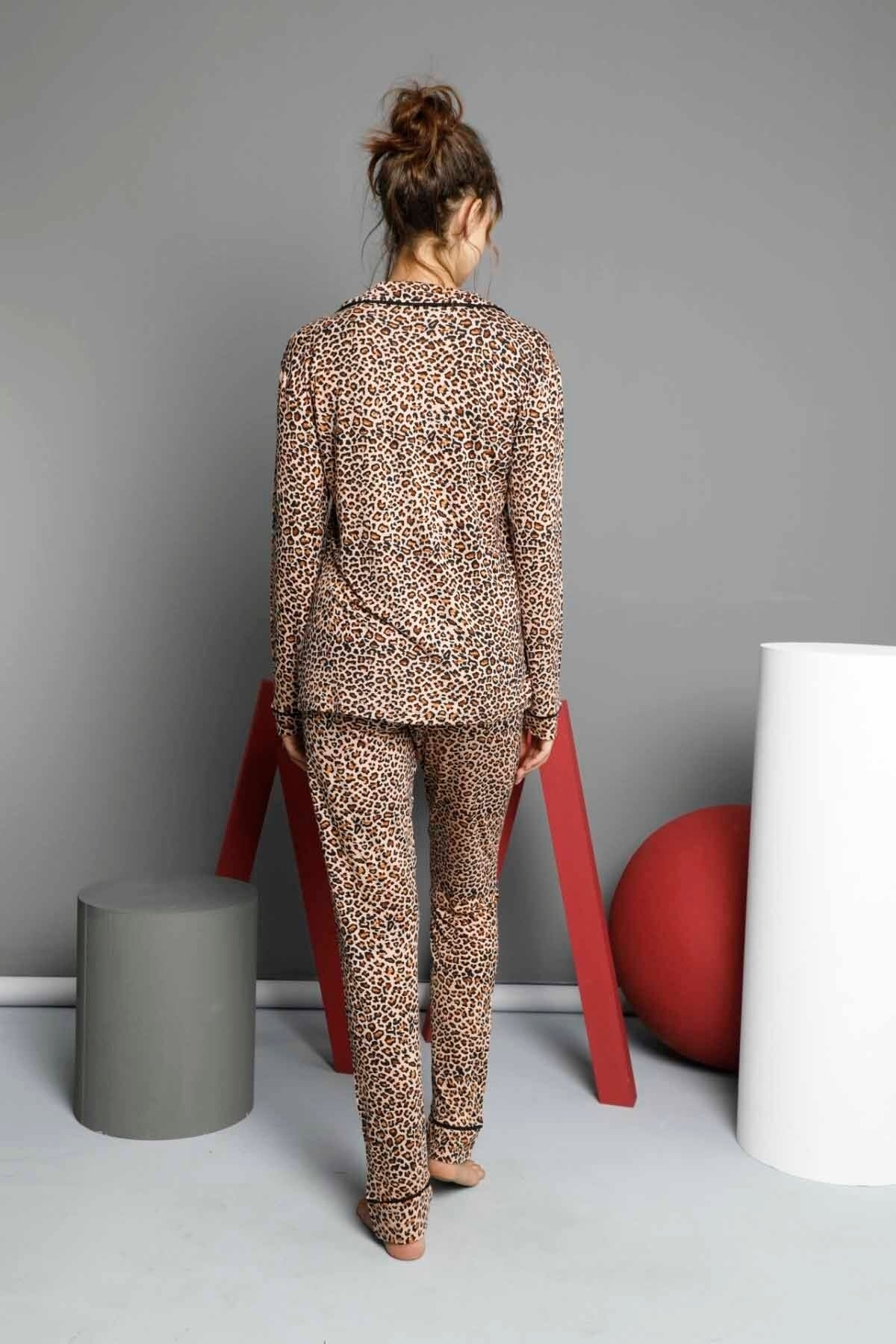 طقم بيجاما Siyah İnci لون بني