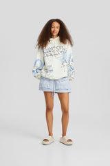 هودي Bershka لون أبيض
